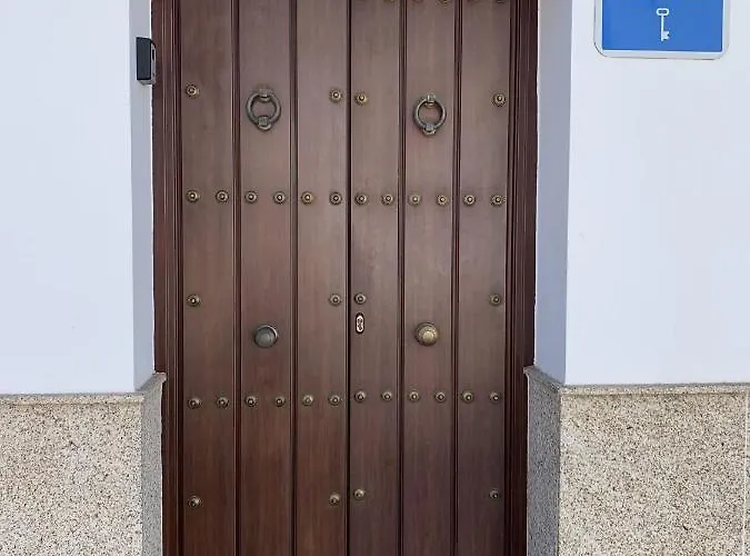 Apartamento Buhardilla Rústica Mirando A Santa Catalina Jerez De Los Caballeros