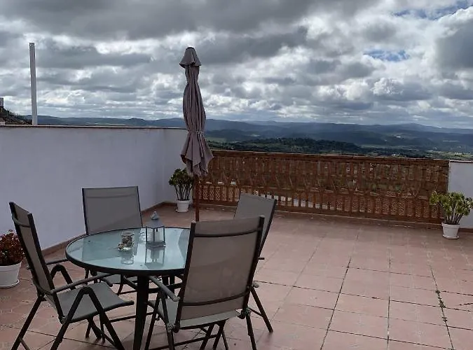 Apartamento Buhardilla Rústica Mirando A Santa Catalina Jerez De Los Caballeros