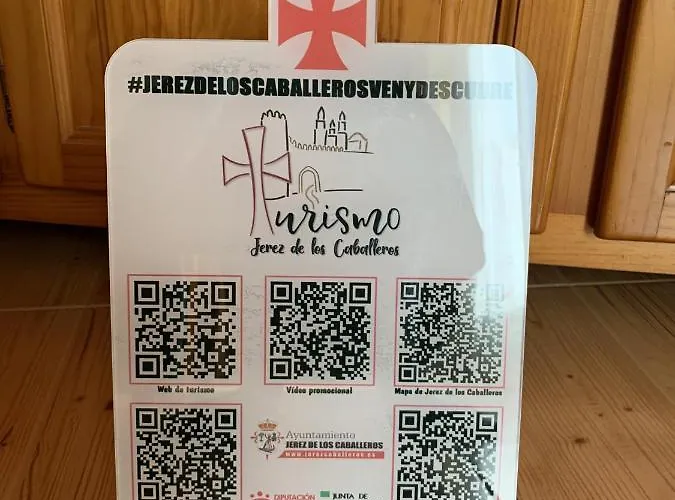 Apartamento Buhardilla Rústica Mirando A Santa Catalina Jerez De Los Caballeros