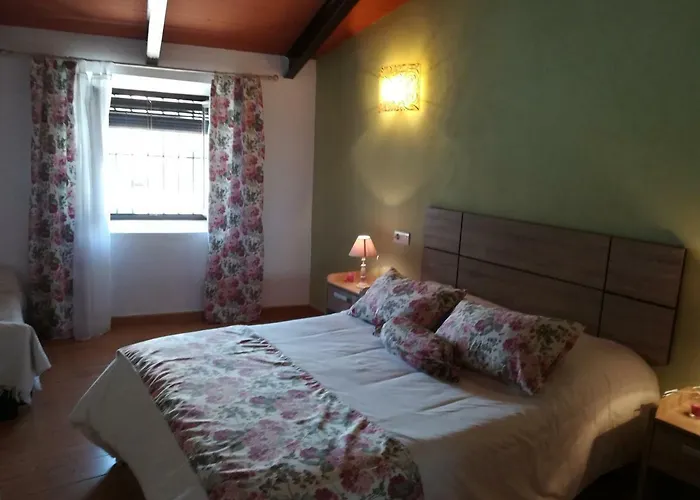 Buhardilla Rustica Mirando A Santa Catalina Jerez De Los Caballeros