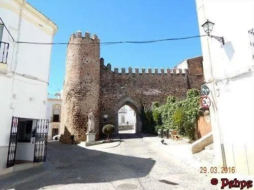 Buhardilla Rústica Mirando A Santa Catalina Apartamento Jerez De Los Caballeros